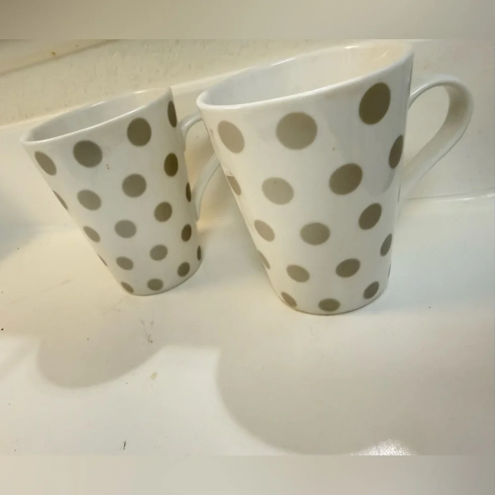 Crate & Barrel polka dot ceramic tall coffee cup mug set of two